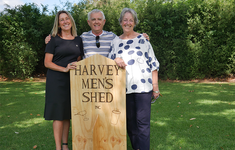 Harvey Men Shed's Ted Watt with Shire CEO Annie Riordan and Shire Deputy President Cr Michelle Campbell