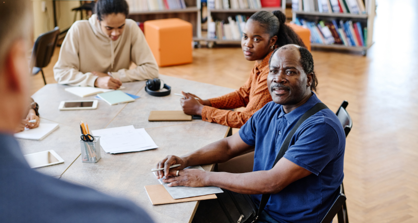 English class at Harvey Library