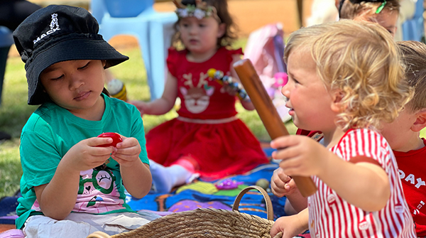 Singing Picnic (Harvey Library)
