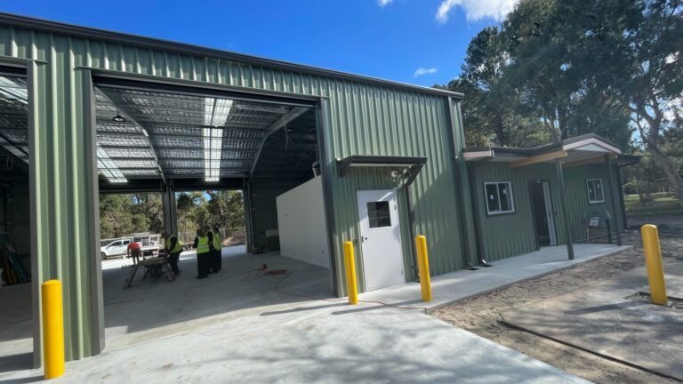 Entry to Leschenault Bushfire Brigade facility